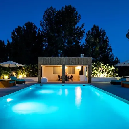 Luxury Private Holiday With Volley Ball Court, Ibiza 1007 Santa Eularia des Riu