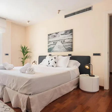 Villa Luxury Private Holiday With Volley Ball Court, Ibiza 1007 *