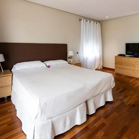 Luxury Private Holiday With Volley Ball Court, Ibiza 1007 Santa Eularia des Riu